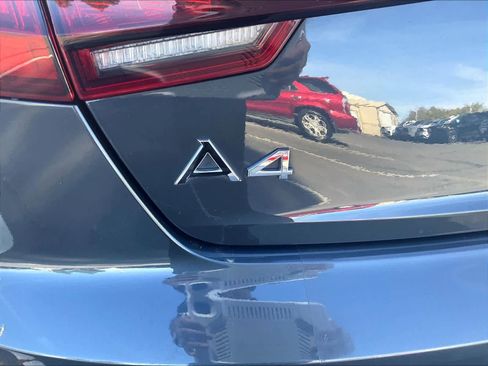 Used 2018 Audi A4 2.0T Prestige w/ Prestige Package image 11