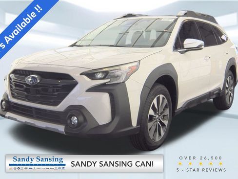 Used 2025 Subaru Outback Touring AWD/4WD image 1