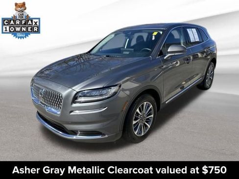 Used 2023 Lincoln Nautilus AWD image 3