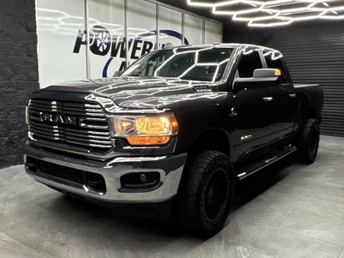 Used 2019 RAM 2500 Big Horn RWD image 3