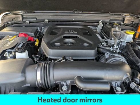 Used 2024 Jeep Wrangler Unlimited Sahara image 12