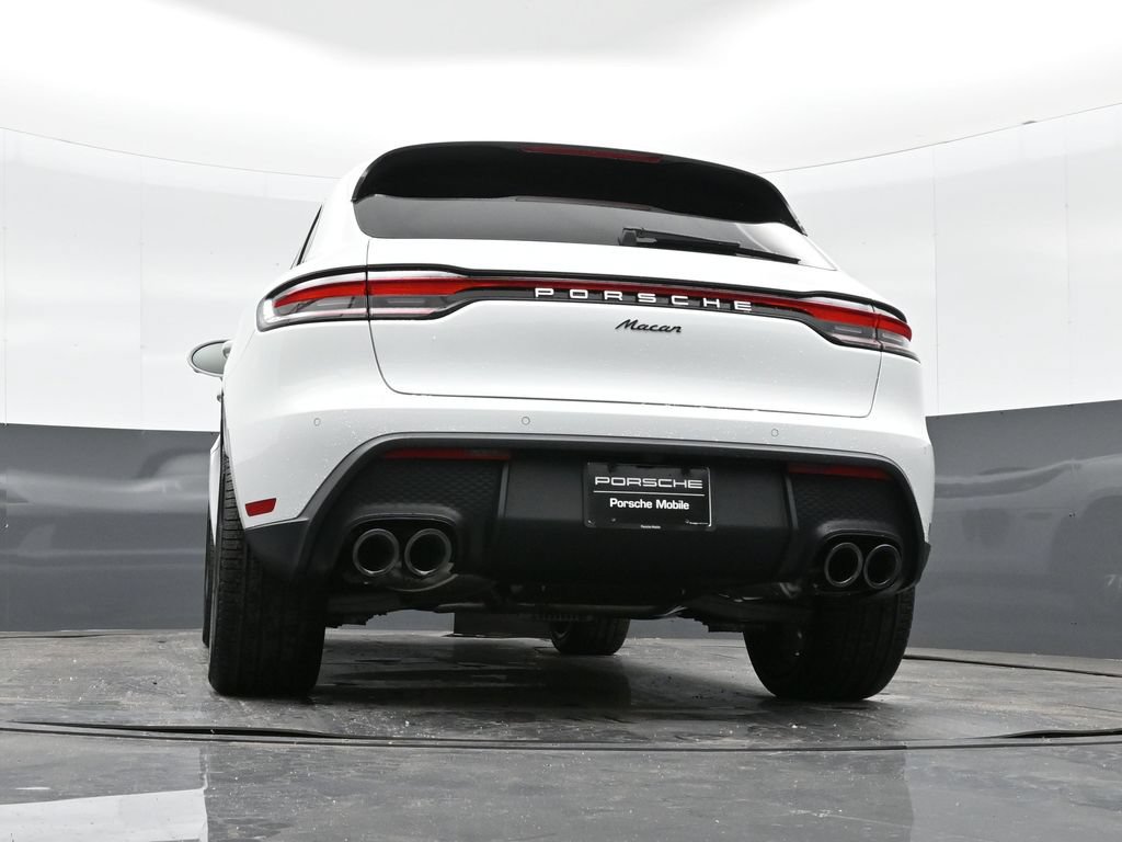Certified 2026 Porsche Macan AWD/4WD image 36