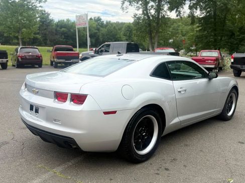 Used 2011 Chevrolet Camaro LS RWD image 7