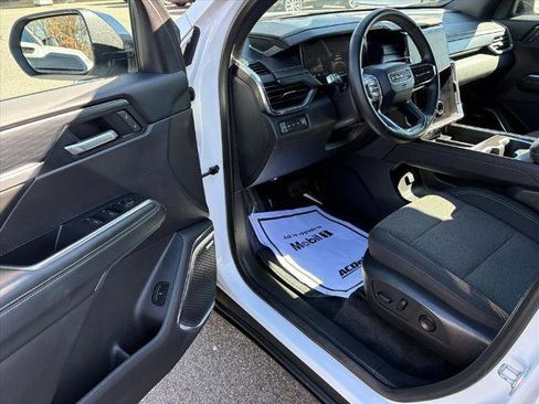 Certified 2025 GMC Acadia Elevation image 12