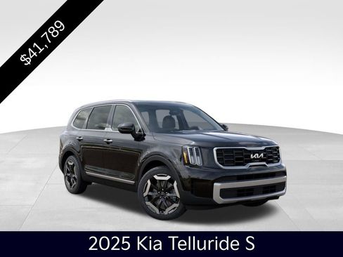Certified 2025 Kia Telluride S image 8