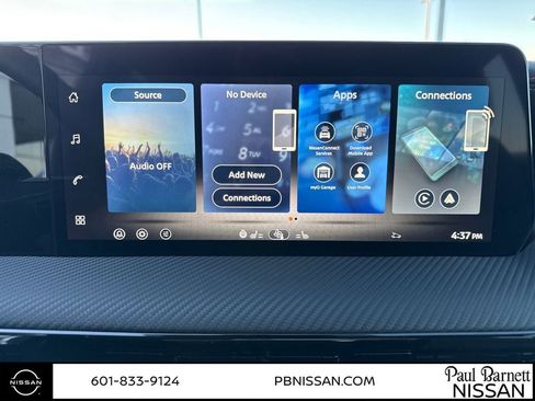 New 2026 Nissan Kicks SR image 21