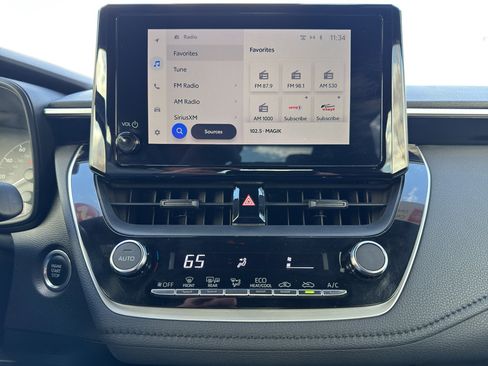 Certified 2024 Toyota Corolla SE image 16