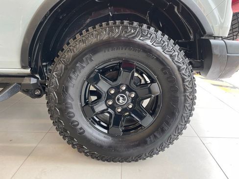 Used 2024 Ford Bronco Black Diamond AWD/4WD image 18