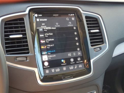 Certified 2024 Volvo XC90 B5 Core w/ Climate Package AWD/4WD image 24