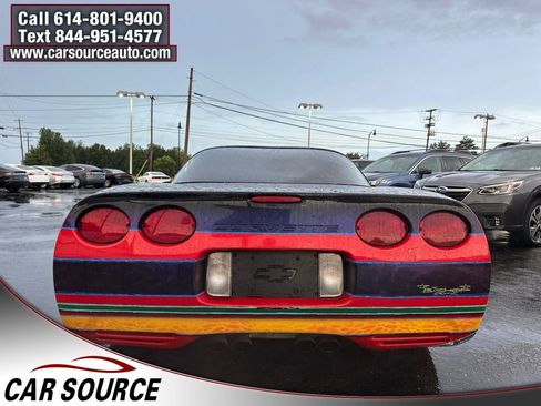 Used 1997 Chevrolet Corvette Coupe w/ Memory Pkg RWD image 7