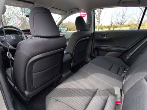 Used 2014 Honda Accord Sport image 17