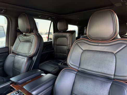Used 2023 Lincoln Navigator Black Label image 17