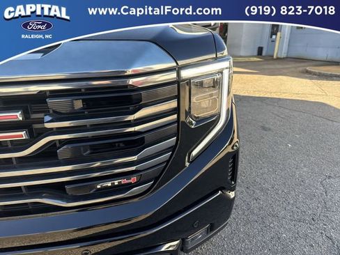Used 2024 GMC Sierra 1500 AT4 w/ AT4 Premium Package image 11
