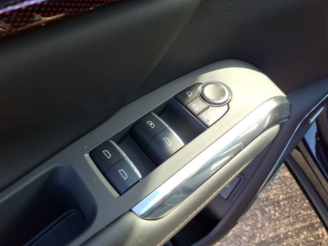 New 2027 Chevrolet Traverse RS w/ LPO, Floor Liner Package AWD/4WD image 18