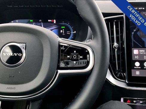 Used 2025 Volvo XC90 T8 Ultra image 27