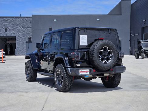 Used 2022 Jeep Wrangler Unlimited Rubicon 4xe w/ Cold Weather Group AWD/4WD image 4