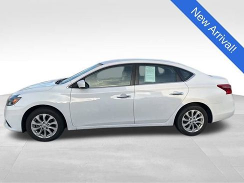 Used 2019 Nissan Sentra SV image 4