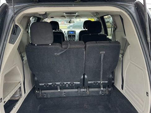 Used 2011 Dodge Grand Caravan Mainstreet w/ PWR Convenience Group image 15