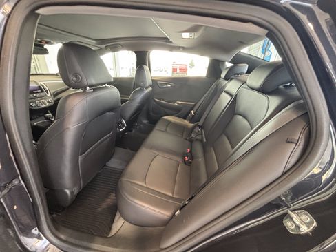 Used 2022 Chevrolet Malibu Premier FWD image 19
