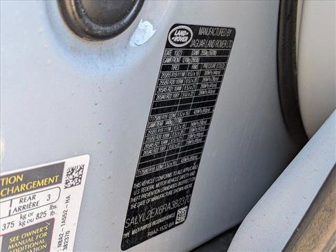 Used 2024 Land Rover Range Rover Velar Dynamic SE image 25