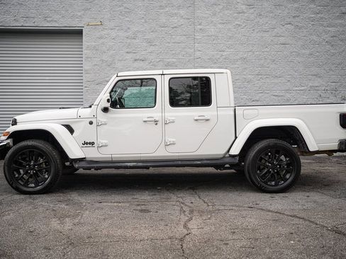 Used 2021 Jeep Gladiator Overland image 10
