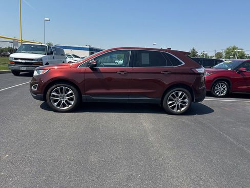 Used 2015 Ford Edge Titanium w/ Equipment Group 301A AWD/4WD image 2
