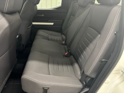 Used 2024 Toyota Tacoma TRD Off-Road image 9