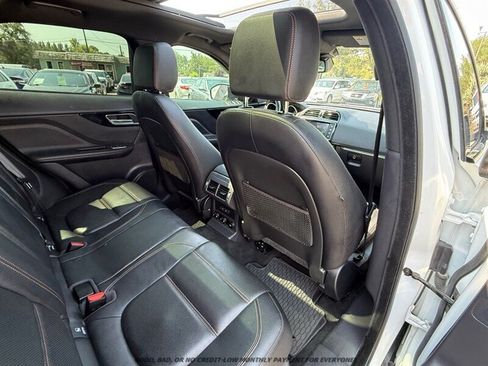 Used 2017 Jaguar F-PACE Prestige AWD/4WD image 19