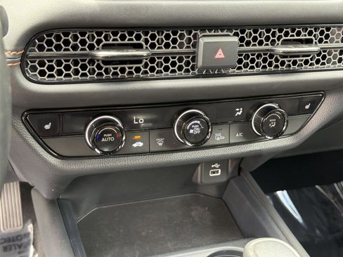 Used 2023 Honda HR-V Sport image 36