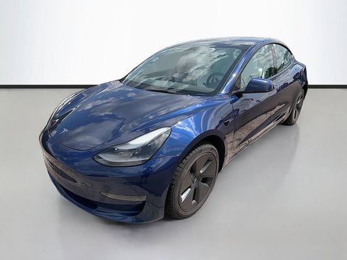 Used 2023 Tesla Model 3 Standard Range RWD image 5