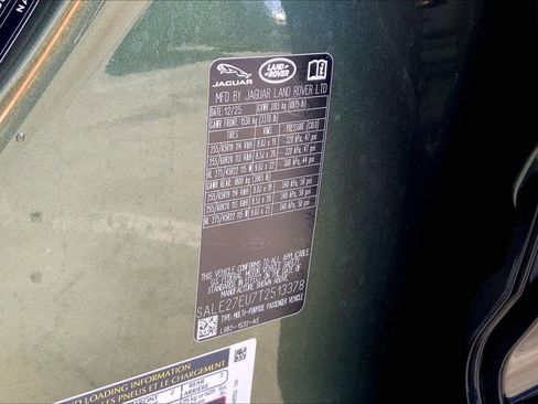 New 2026 Land Rover Defender 110 X-Dynamic SE image 12