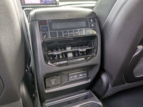New 2026 Jeep Grand Cherokee L Limited AWD/4WD image 16