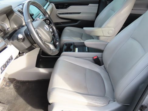 Used 2018 Honda Odyssey Elite image 39