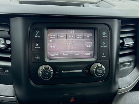 Used 2022 RAM 2500 Tradesman w/ Chrome Appearance Group image 11