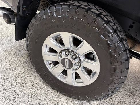 Used 2019 Ford F250 Platinum w/ Platinum Ultimate Package AWD/4WD image 52