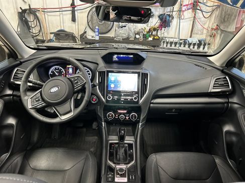 Used 2019 Subaru Forester Touring AWD/4WD image 18