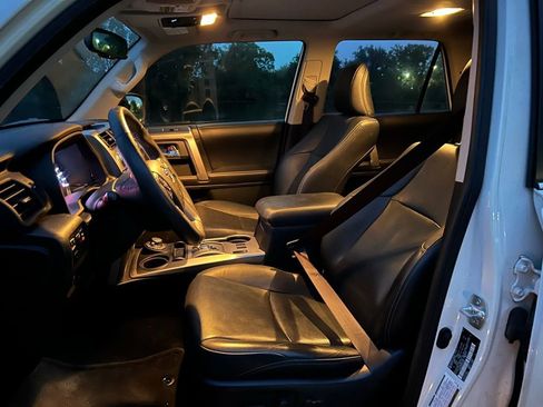 Used 2019 Toyota 4Runner Limited image 14