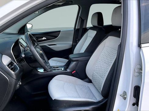 Used 2018 Chevrolet Equinox LT image 21