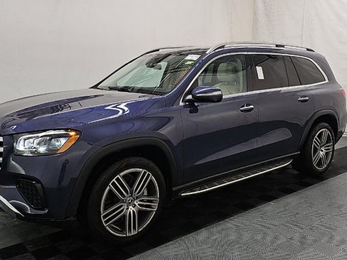 Used 2024 Mercedes-Benz GLS 450 4MATIC image 1