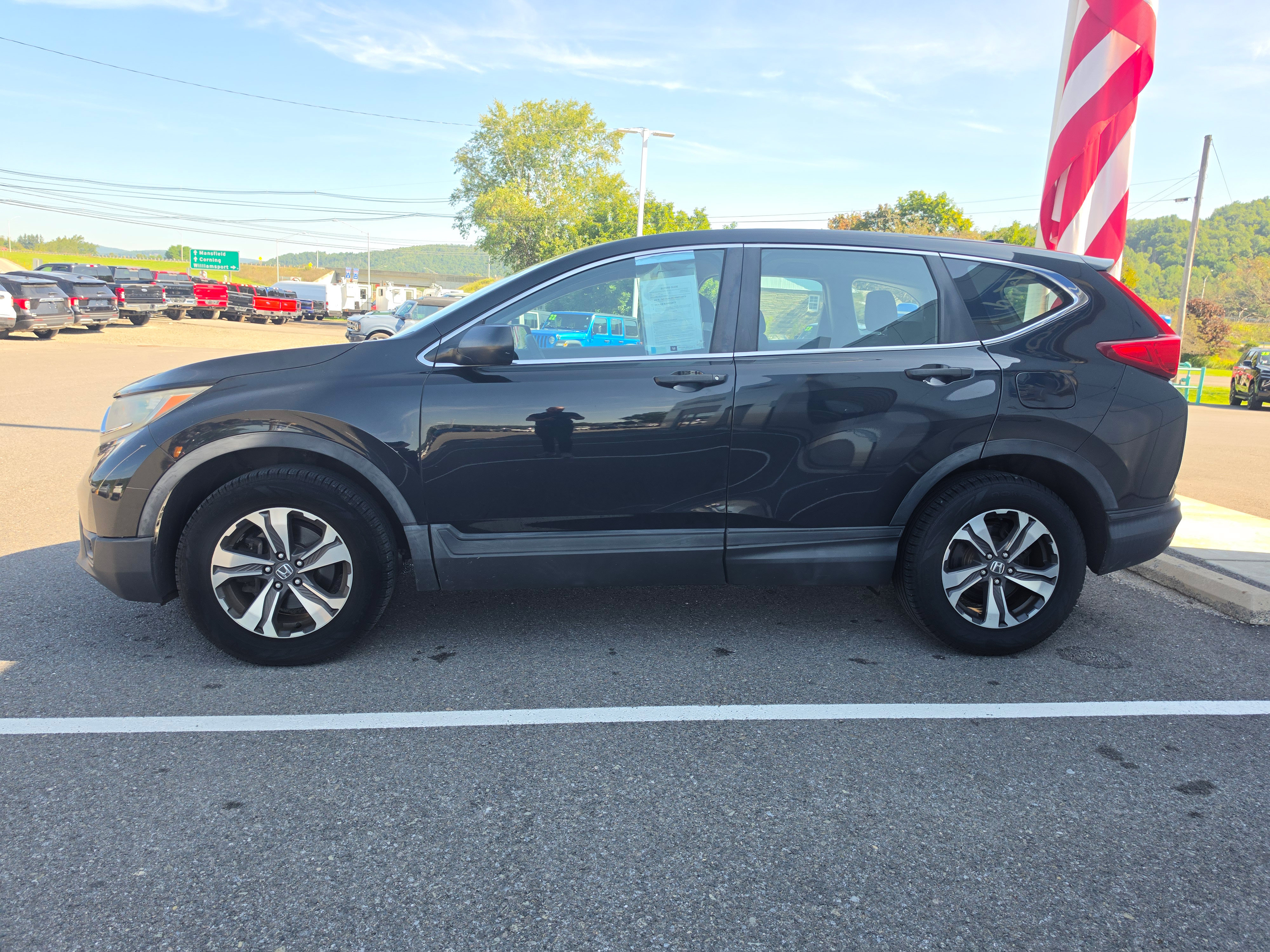 Used 2017 Honda CR-V LX image 7