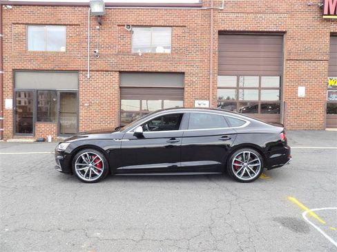 Used 2018 Audi S5 Premium Plus w/ Navigation Package image 4