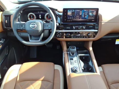New 2026 Nissan Pathfinder Platinum w/ Cargo Package AWD/4WD image 13