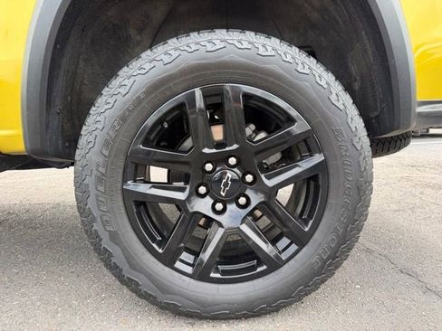 Used 2023 Chevrolet Colorado Trail Boss w/ LPO, Skid Plate Package AWD/4WD image 5