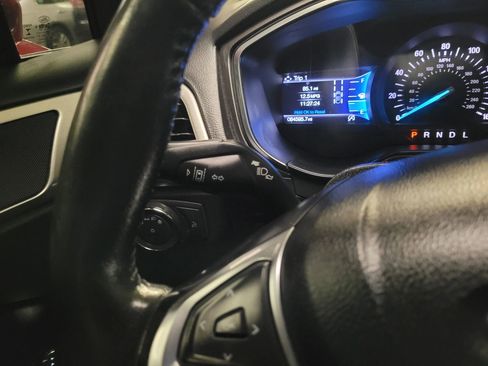 Used 2020 Ford Fusion SEL image 23