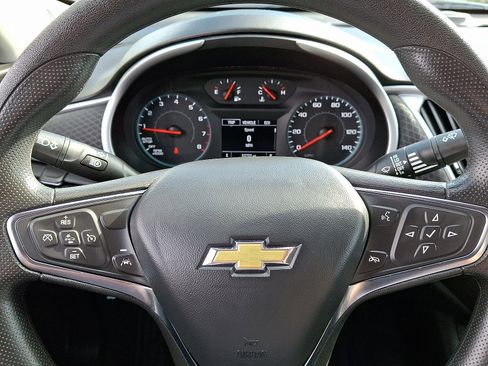 Used 2023 Chevrolet Malibu LT image 18