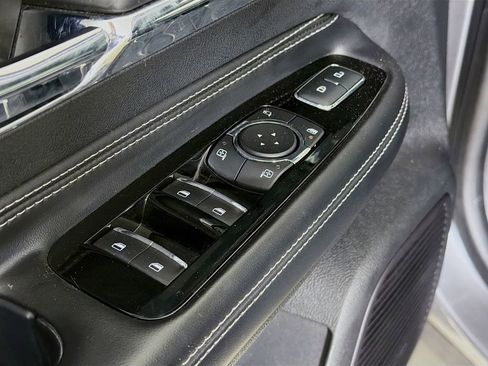 Used 2021 Lincoln Corsair FWD w/ Convenience Package image 21