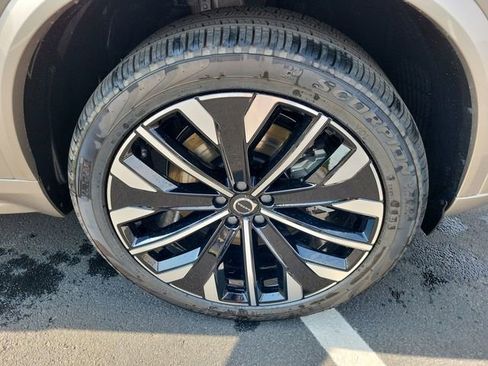 New 2026 Volvo XC90 T8 Plus w/ Protection Package Premier image 20