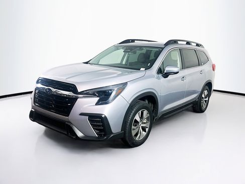 Used 2025 Subaru Ascent Premium AWD/4WD image 3