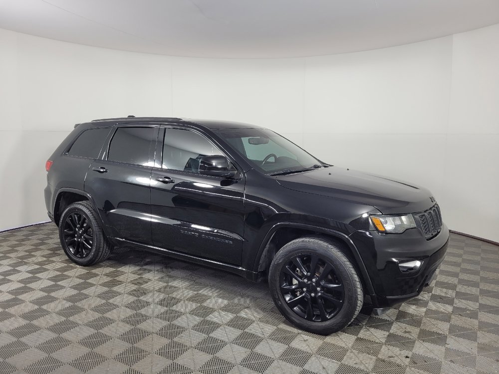 Used 2020 Jeep Grand Cherokee Altitude RWD image 11