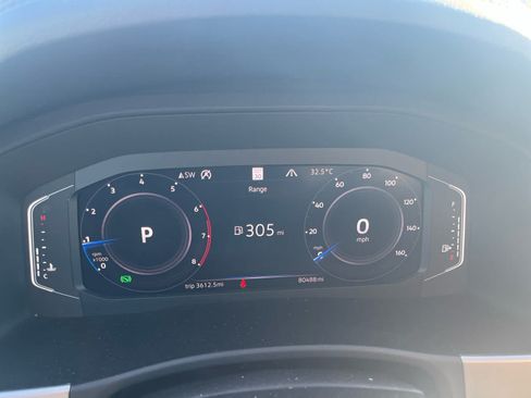 Used 2020 Volkswagen Atlas Cross Sport SEL AWD/4WD image 12